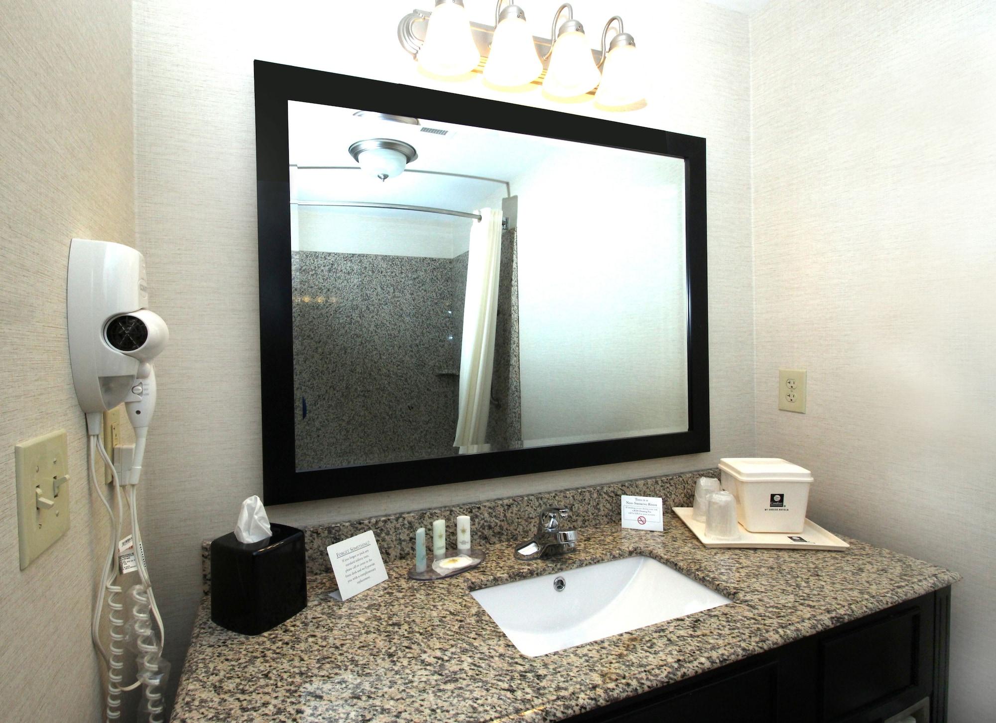 Comfort Inn & Suites Franklin East Екстер'єр фото