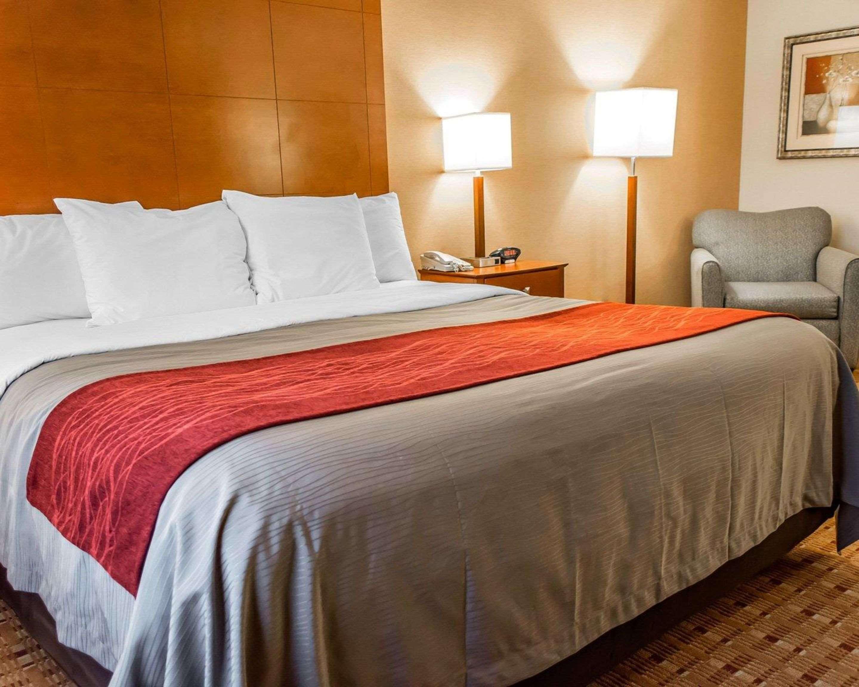 Comfort Inn & Suites Franklin East Екстер'єр фото