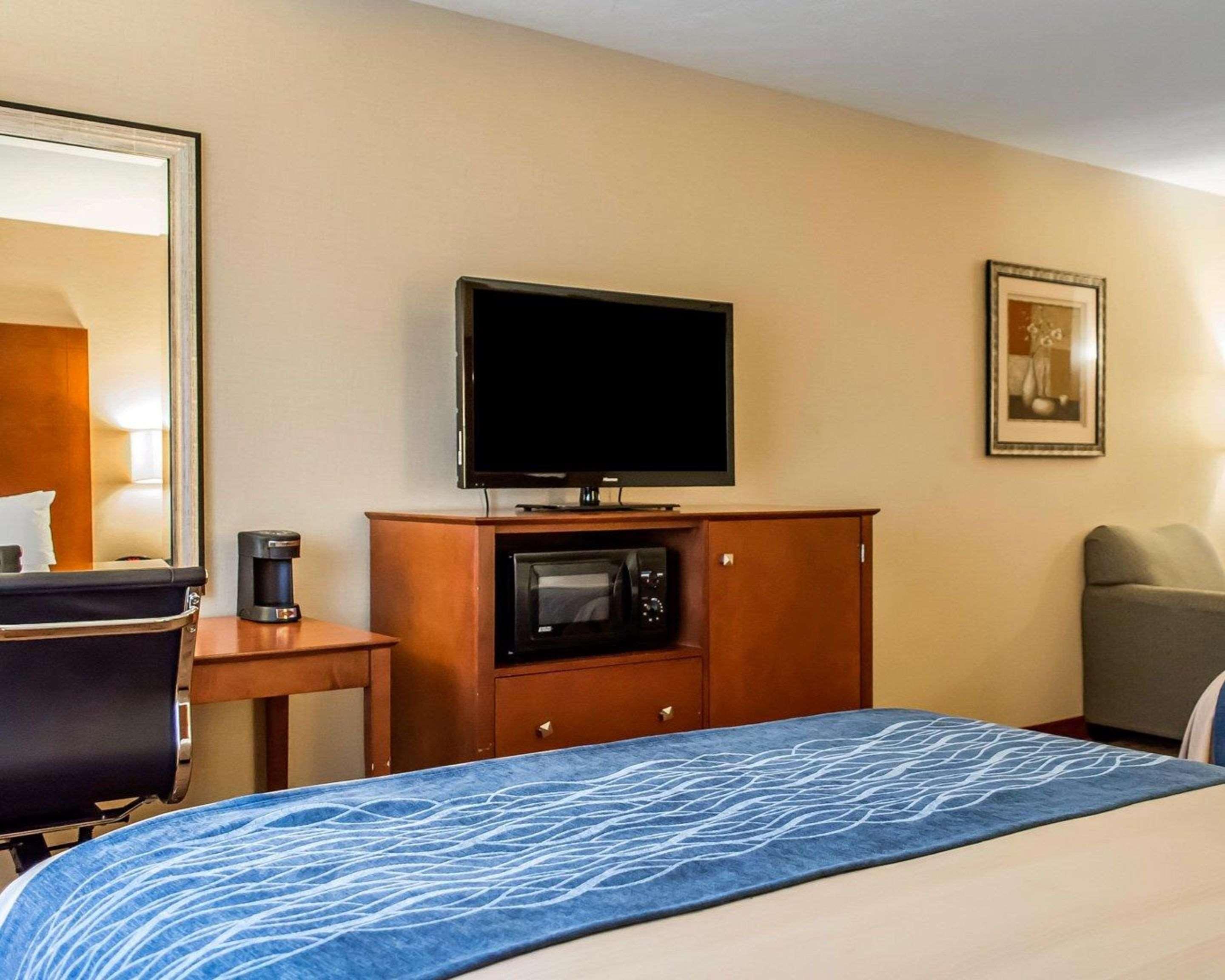 Comfort Inn & Suites Franklin East Екстер'єр фото